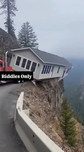 When Google Maps says ‘take a slight right’ and you actually do it | Riddles Only