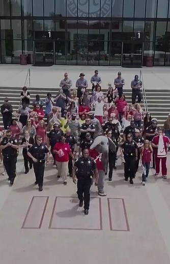 2M views · 22K reactions | Watch the University of Alabama Police Department's epic "Sweet Home Alabama" lip sync challenge! UAPD is taking all SEC university police department comers. #RollTideRoll #SweetHomeAlabama  UAPD / University of Alabama / Crimson Tide Productions | WVTM 13 | Facebook