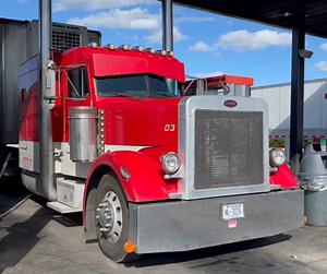 4K views · 806 reactions | Nice Peterbilt Truck 朗❤ #truckers #trucker #trucking #truck #trucks #chrome #truckdriver | iTrucker | Facebook