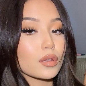 Twitter Web Viewer & Trend Analyzer & Downloader