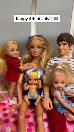 Happy 4th of July everyone🤍🇺🇸🤩 #barbies #roleplay #july #family #america #foryoupage #viral #fyp