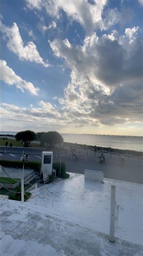 【#沖縄】息を呑むほど美しい11月下旬の沖縄・瀬長島の海沿いの風景【#okinawa】