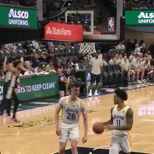 Malaki Branham & Julian Champagnie put up STRONG performances in the San Antonio Spurs California Classic W! 🔥 #NBASummer Branham 32 PTS, 5 REB | 3 3PM Champagnie 28 PTS, 5 REB, 5 3PM | NBA