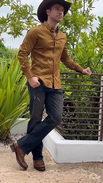 Fall Cowboy Fashion Trends: Men's Denim & Dress Shirts