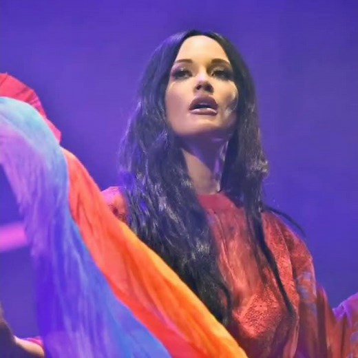 Kacey Musgraves Delivers an Emotional Acoustic Cover of ‘Three Little Birds’ for Bob Marley Biopic