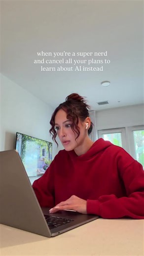Everyone is talking about AI. But nobody is talking about it for US 👋🏼 Not for the content creators. Not for the influencers. Not for the entrepreneurs building personal brands, negotiating brand deals, and trying to figure out what this actually means for the businesses we've spent years developing. That changes soon 👀 Like you, I have zero tech background and zero coding experience. What I HAVE done though is spent the last 10 years becoming an expert in the creator economy. I AM someone wh