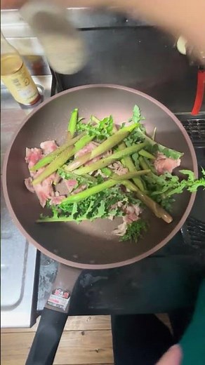 【🌿野草料理】アマドコロとノゲシ｜肉と一緒に炒めてみました✨