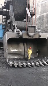 Giant excavator Join: Heavy Equipment | Giant Machine | Facebook