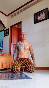 53 reactions · 6 comments | The Freedom of Movement thru Bodyweight Exercise #cardio #calisthenics | Darius Sevilles | Facebook