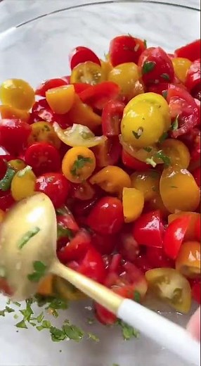 5-Ingredient Marinated Tomatoes