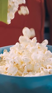 3.9K views | Made with three simple ingredients, SKINNYPOP Popcorn is satisfyingly salty and endlessly delicious. | SkinnyPop | Facebook