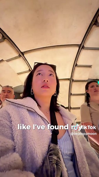 Experiencing Disneyland: A Reluctant Vlogger's Journey