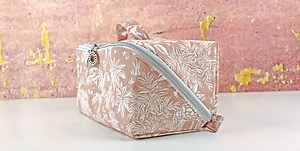 Praktische Zaubertasche – Nähzubehör perfekt sortieren