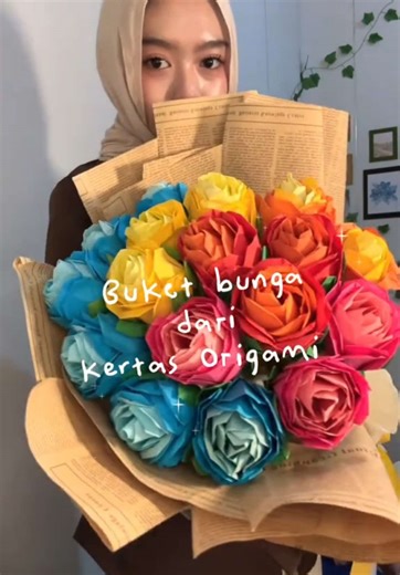Buat Buket Bunga Jumbo dari Kertas Origami