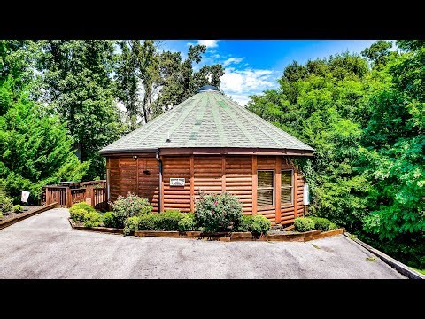 Tiny Home Design In A Shape Of A Yurt!