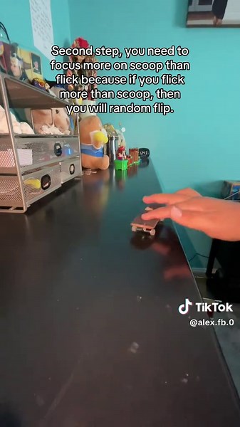 Cómo realizar un Treflip o 360 flip en fingerboard