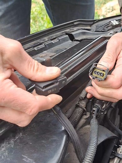 Cleaning MAP Sensor & Replacing Vacuum Hose on Volvo S80