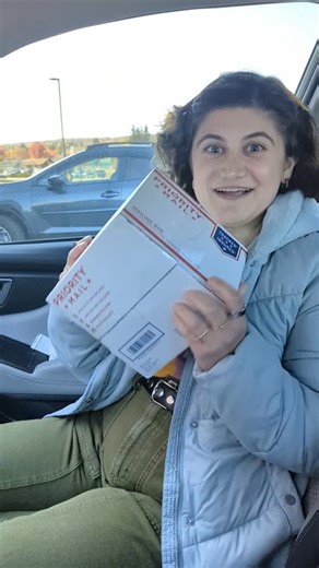 Thank you so much for the special gift, Rachel!! Your kindness means so much 🩷 Go check out her business, Biers Run Mudd! | Slater Studio