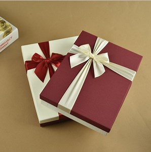 [Hot Item] Sweet Design Baby Clothes Cardboard Packaging Paper Box