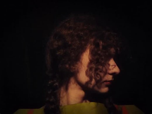 Liza Gromova-Ivanova on Instagram: "«Коридор» creative @elizgrome dir @alexandra.rozhn dop @mapmyp prod @anfis_huis @lisasl7 set design @zlata_zimina 1st AC @balyus playback @hlebthecreator gaffer @vovaprivetallog light technicians @chipsoe9 @lepilin_dop @natipovv color @enrvate vfx @sonyakaksonya music @lipelis lyrics @elizgrome"