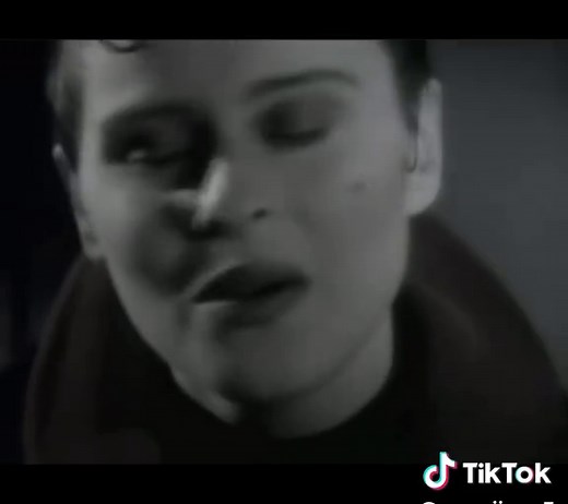 All Around the World - Una Canción Clásica de Lisa Stansfield