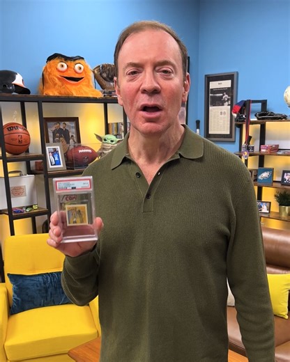 A true one-of-a-kind card!😍 Presenting the 1978 7-Eleven Magic Motion Action Card Wilt Chamberlain - PSA NM-MT 8 - Pop 1, the lone example of this piece recorded in PSA's census reporting Bid now in our December Elite & Basketball Hall of Fame Auction: https://bit.ly/3RqUPsF | Goldin