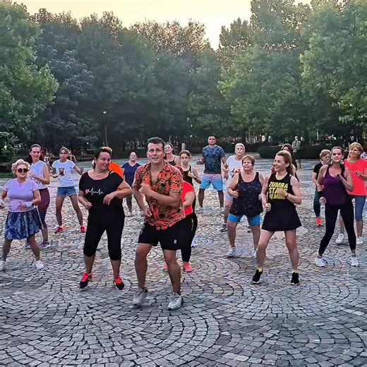 Kun Kin | Salsa | Andrei Osanu Dance Videos