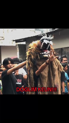 makasih buat temen temen yang udh hadir di acara SUMIRAT MANUNGGAL,Sehat selalu okeyy buat semuanya .jaga keselamatan!!#sorotan #fyp #brandafypシ😊 #budayasunda #leungiteun #budayasaya