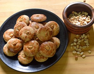 356K views · 128 reactions | super crispy peanut cookies without butter | Zuranaz Recipe | Facebook