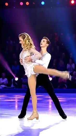 Grace on ice with perfect synchronization