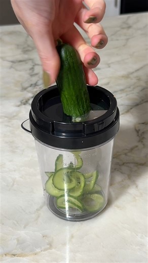 The space-saving slicer that replaces a whole drawer of kitchen gadgets 🥕👏 Shop: https://soyummy.com/affiliation/redirect?store=us&storefront=AEHWP265LPLEI3VLGYKPHGOVIGYQ/list/QZC1S55Q3V7G | So Yummy