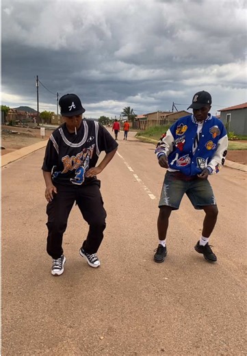 Exploring Bacardi Dance Moves with Noo Man Skeazzy