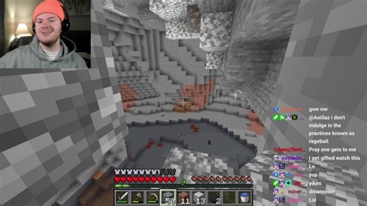 ZACH PLAYS MINECRAFT (EPISODE 1)