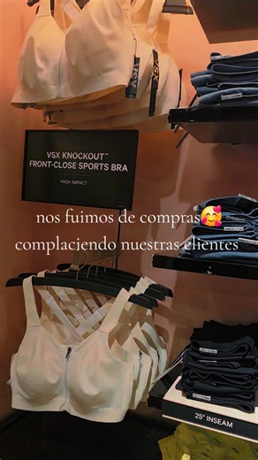 Nos Fuimos de Compras Complaciendo Clientes