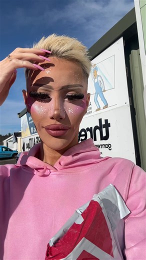 Why everyone always changing their last name