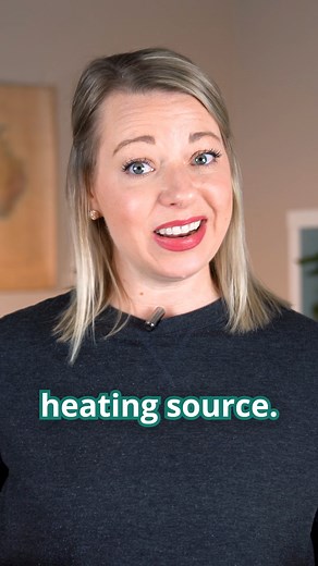 THIS is my favorite thing about the houses in Iceland 🏡👇🏼 Homes in Iceland are heated by geothermal energy! This isn’t your standard heating set-up… Iceland takes it to the next level with heated floors and luxurious heated towel racks. There’s seriously nothing coming home after a long day of exploring in the cold, stepping into a hot shower, and then grabbing your freshly heated towel off the rack. It’s like a spa from the comfort of your bathroom 🛁 My thinking is that Icelanders brave the