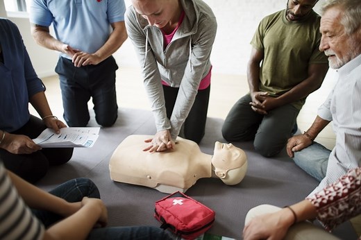 The 5 basic steps of CPR: how to perform resuscitation