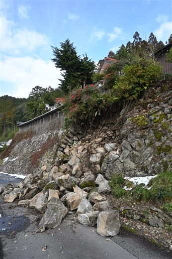 島根東部と鳥取西部で震度５強　２０００年の鳥取県西部地震の震源近くで発生　６人けが、生活への影響広がる | 山陰中央新報デジタル