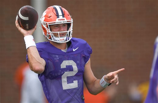 Clemson star Cade Klubnik celebrates GF Macey Matthews’ special day with heartfelt message: “I love you so much”