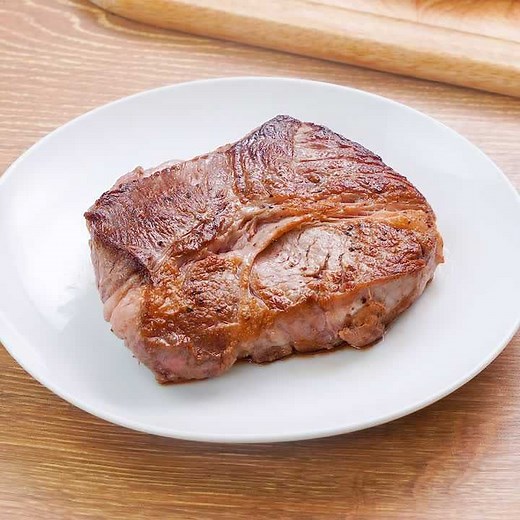 料理の基本！ 厚切りステーキの焼き方のレシピ動画・作り方 | デリッシュキッチン