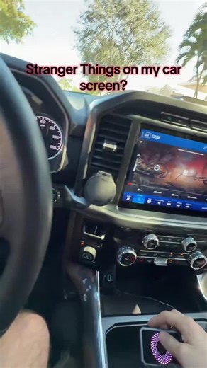 Effortless Car Screen Mirroring with CarPlay Hacks
