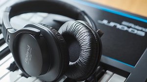 From everyday music-making to premium monitoring experience, the Roland RH Series offers a wider range of line up. ➤RH-300: Top-of-the-range closed-back monitor headphones https://www.roland.com/global/product... ➤RH-A30: Premium open-air headphones https://www.roland.com/global/product... ➤RH-300V: Optimized for use with V-Drums https://www.roland.com/global/product... ➤RH-200: Excels at studio monitoring, for producers and session players https://www.roland.com/global/product... ➤RH-A7: Ideal 