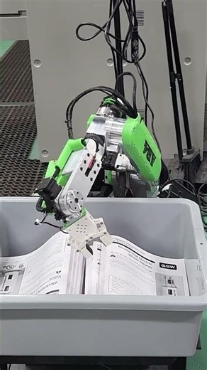 Stack your books with an AR4 Robot Bookstacker