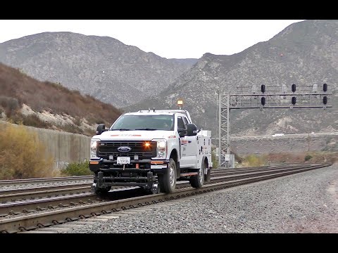 BNSF Hi-railer heads up Cajon Pass on Main #Hi1 at Blue Cut in Cajon Pass CA