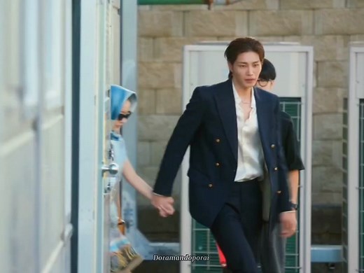 Love In Contract Drama Series: Scenes and Reunion Moments