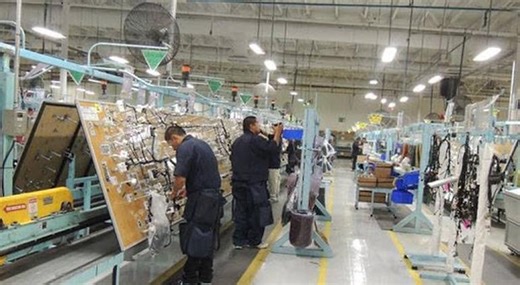 Nuevo rojo: Aumentan a 80% de aforo a maquilas e industria🎥