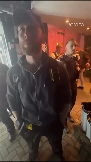 95K views · 1K reactions | Met police owned again #fypシ゚viralシfypシ゚ #fypシ゚viralシ #fypreelsシ゚viralシ #ukreels #RealStreetVibes #BritishPride #ukvisa #ukpolice #securityguard | The best of uk audits | Facebook