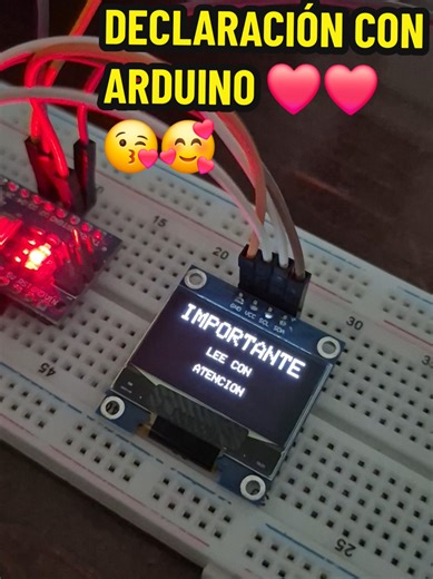 ❤️💻 DECLARACIÓN CON ARDUINO 🧠 ¿De qué trata el proyecto? Este proyecto consiste en una declaración interactiva hecha con Arduino, donde a través de una pantalla OLED y botones, se muestra una serie de mensajes hasta llegar a la pregunta especial: 👉 “¿Puedo ser tu novio?” La persona puede elegir SÍ o NO: SÍ → activa una animación especial con un corazón bien definido ❤️ (el momento clave del proyecto). NO → regresa al inicio del mensaje, sin errores ni cambios accidentales. Es un proyecto idea
