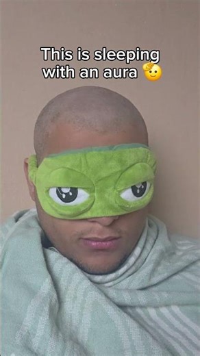 Do not disturb 😴🐸 #sleepmask #naptime #sleepquality #bedtimeessentials