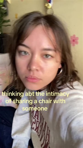 both not having a seat 🙈🙈🙈 #fyp #thinkpiece #niche #targetaudience